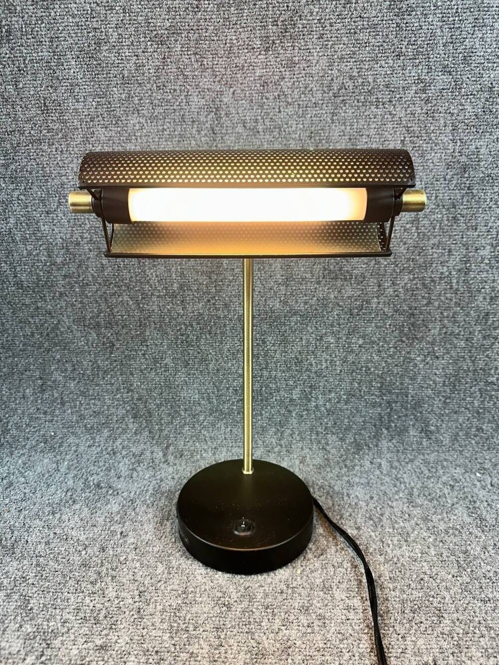 O-Bright Modern Desk Lamp with USB Port 5V DC Max 2A Black Brass Finish Works